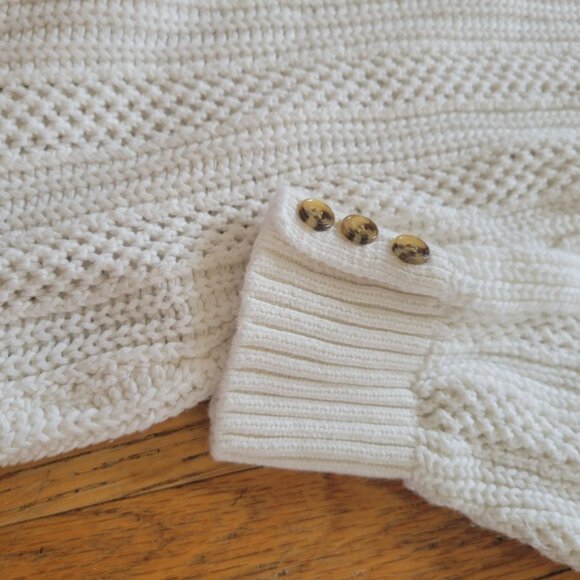 Avon Womens White Textured Knit Sweater 1x with Button Details - Picture 5 of 6
